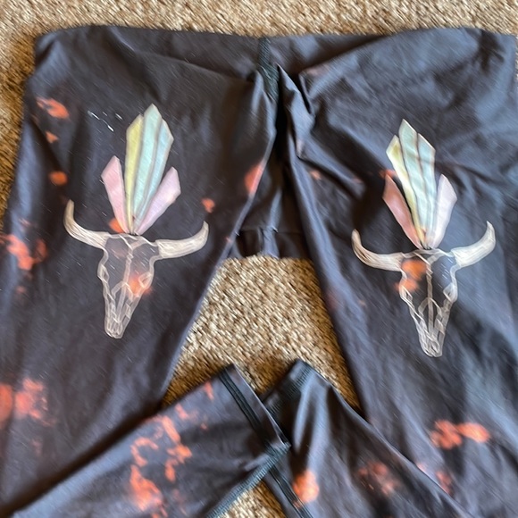 Teeki Yoga Pants - Picture 4 of 5